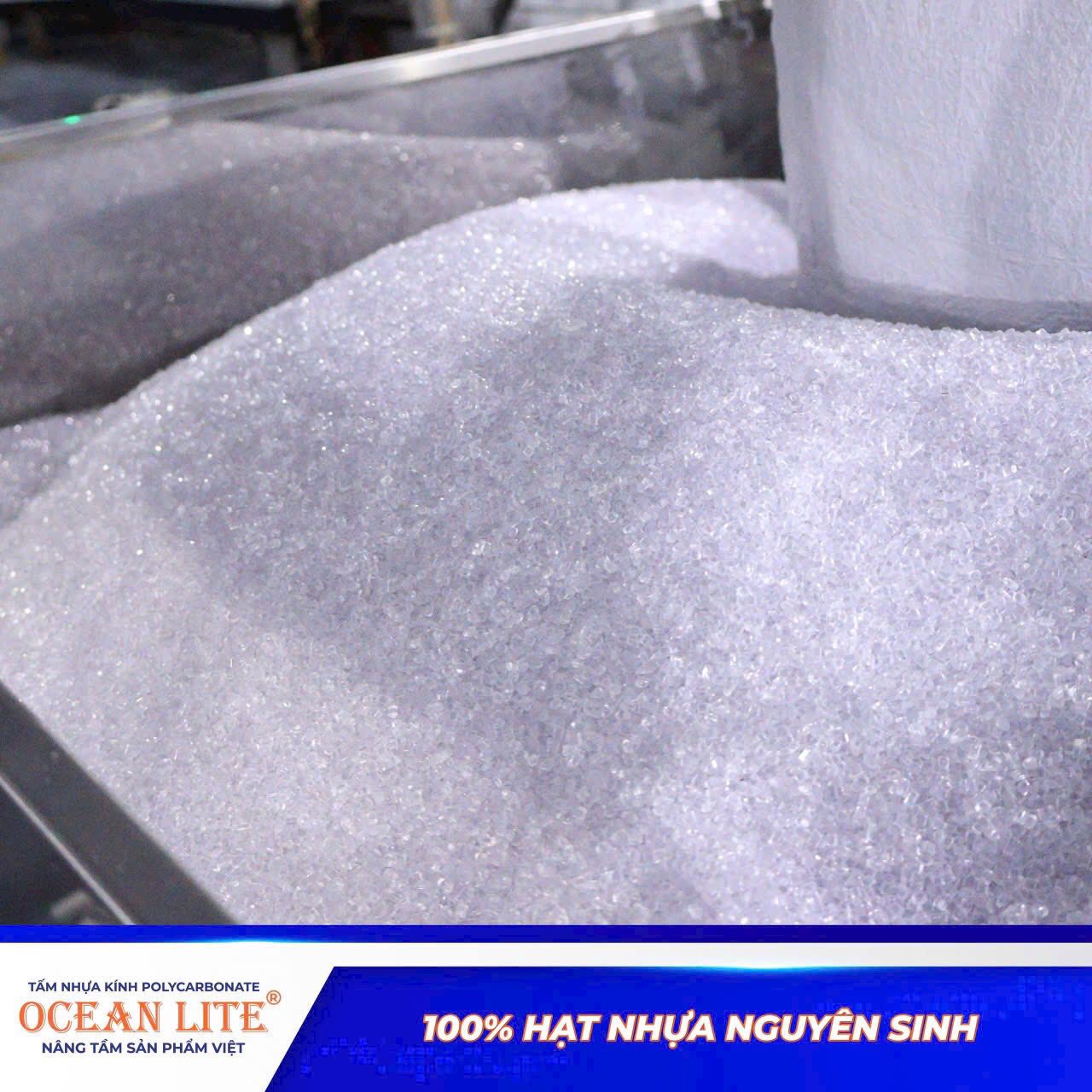 Tấm nhựa polycarbonate 100% nhựa nguyên sinh