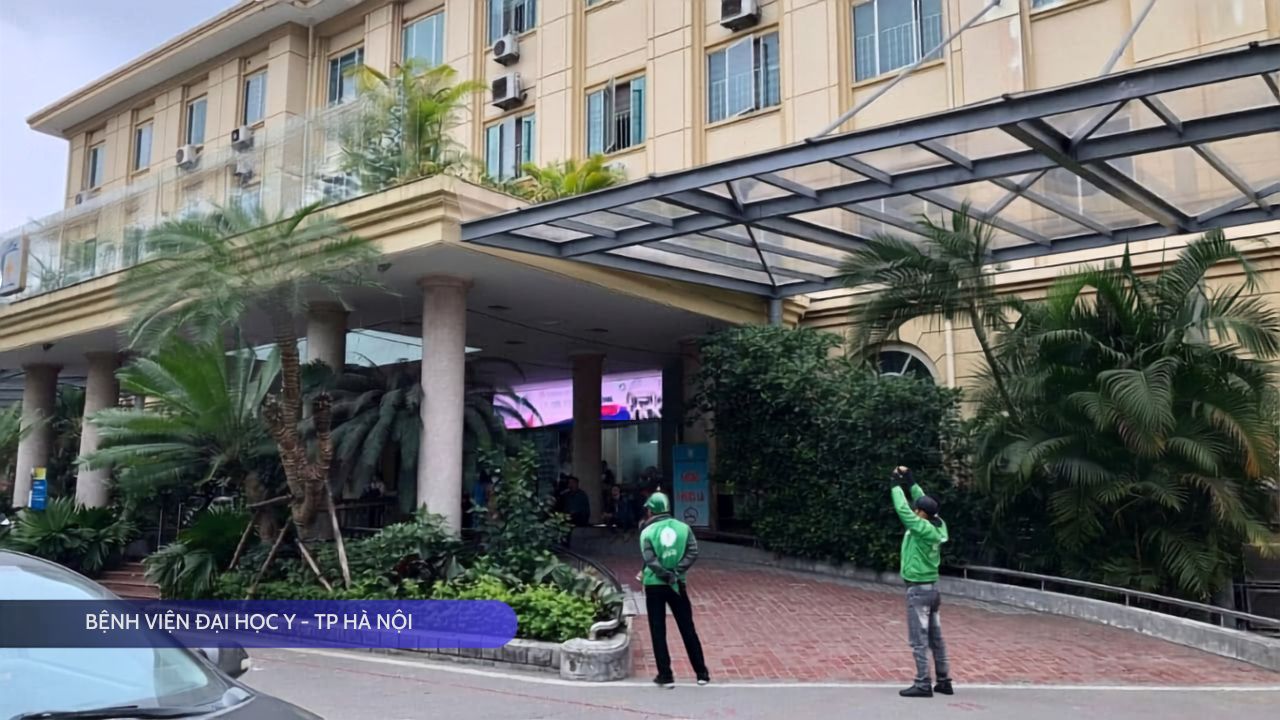 Công trình mái nhựa thông minh Bệnh viện Đại Học Y Hà Nội